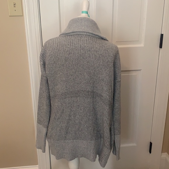 A&F Gray Cardigan Sweater - Picture 2 of 3